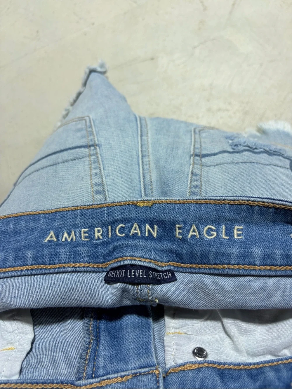 American Eagle hi-rise shortie Light Blue Distressed Denim Women's Shorts 2 - Picture 10 of 10